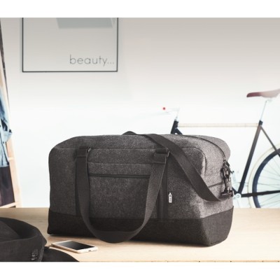 Bolsa de deporte o viaje de fieltro con asa ajustables y desmontables